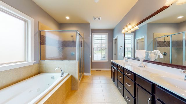 133 Windmill Pointe Cir, Hendersonville, TN 37075