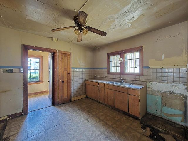 3908 25th STREET, Milwaukee, WI 53206