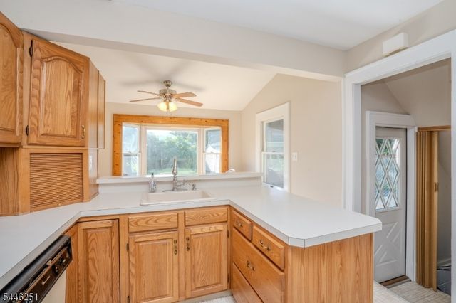 520 Winsor St, Bound Brook Boro, NJ 08805