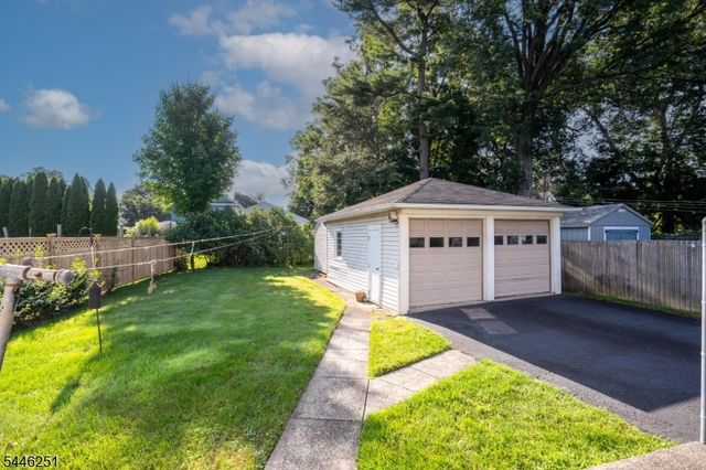 520 Winsor St, Bound Brook Boro, NJ 08805