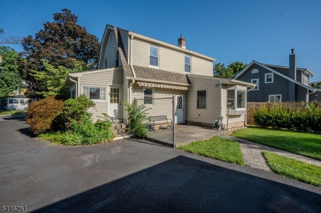 520 Winsor St, Bound Brook Boro, NJ 08805