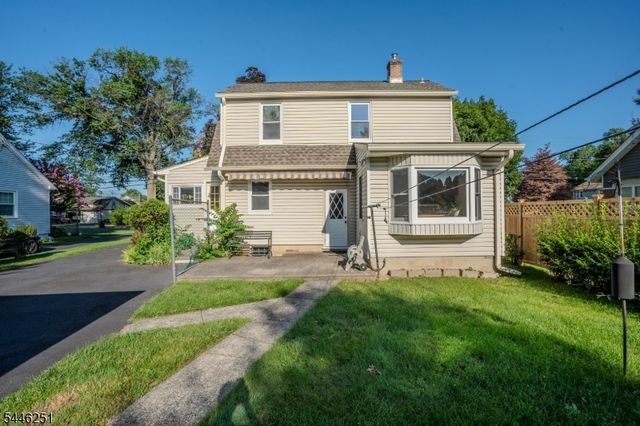 520 Winsor St, Bound Brook Boro, NJ 08805