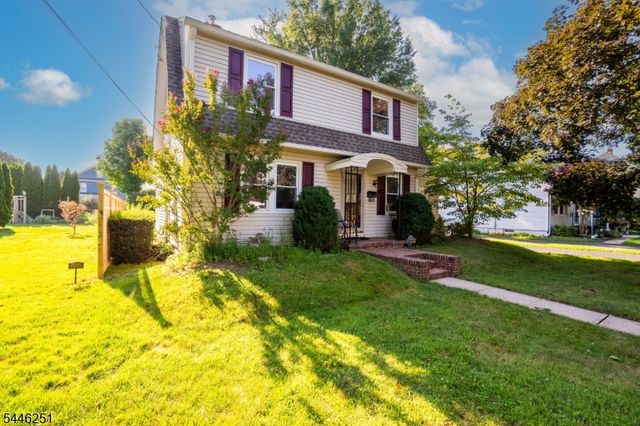 520 Winsor St, Bound Brook Boro, NJ 08805