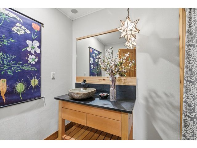 2205 Stonecrest Dr, Fort Collins, CO 80521