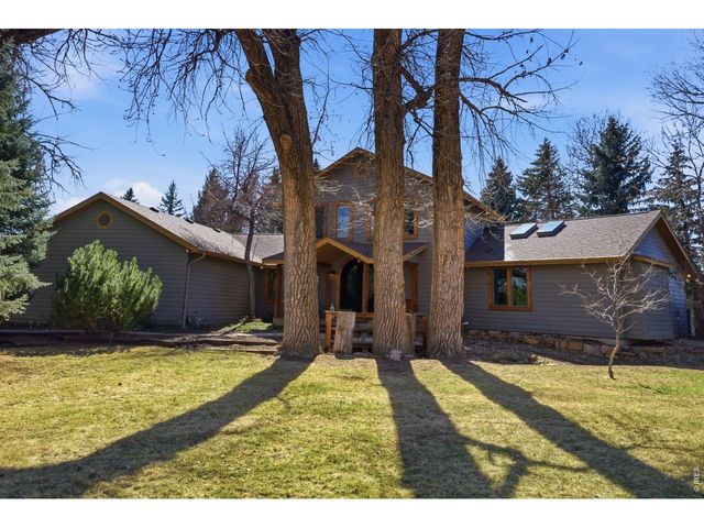 2205 Stonecrest Dr, Fort Collins, CO 80521