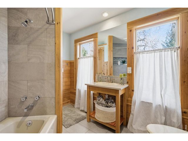 2205 Stonecrest Dr, Fort Collins, CO 80521