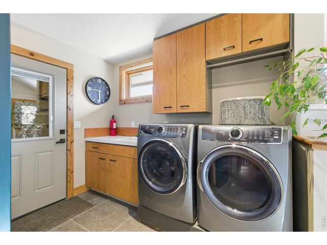 2205 Stonecrest Dr, Fort Collins, CO 80521