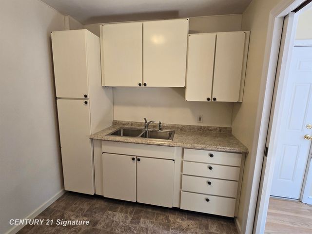3406 Gratiot Avenue, Flint, MI 48503