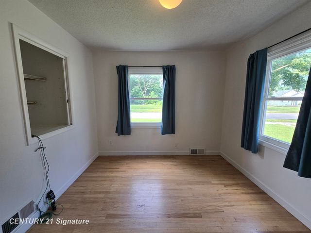 3406 Gratiot Avenue, Flint, MI 48503