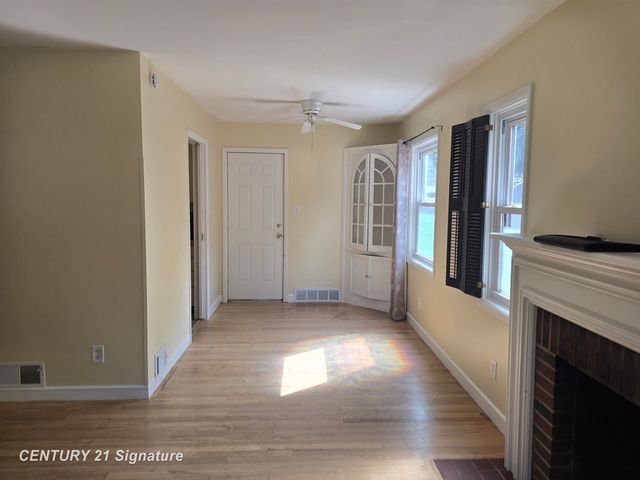 3406 Gratiot Avenue, Flint, MI 48503