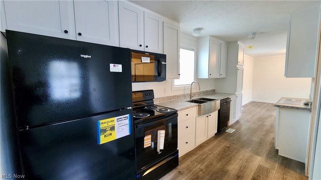 9735 Chillicothe Road 10, Kirtland, OH 44094