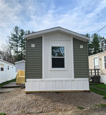 9735 Chillicothe Road 10, Kirtland, OH 44094
