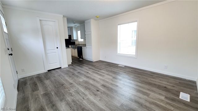 9735 Chillicothe Road 10, Kirtland, OH 44094