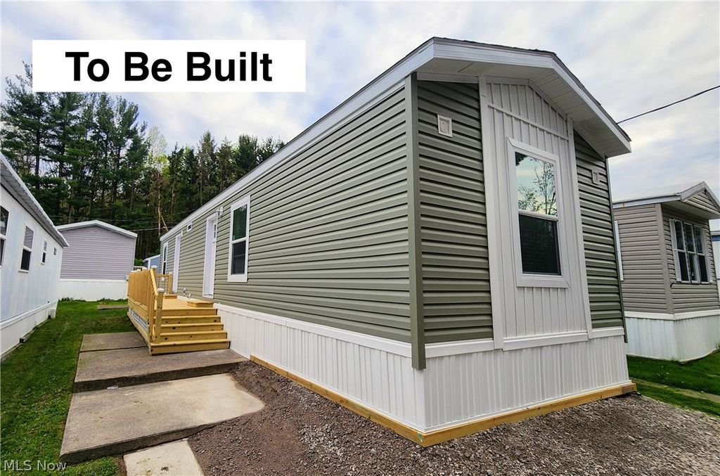 9735 Chillicothe Road 10, Kirtland, OH 44094