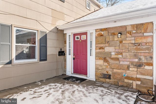 11 TEMPEST LN, Willingboro, NJ 08046