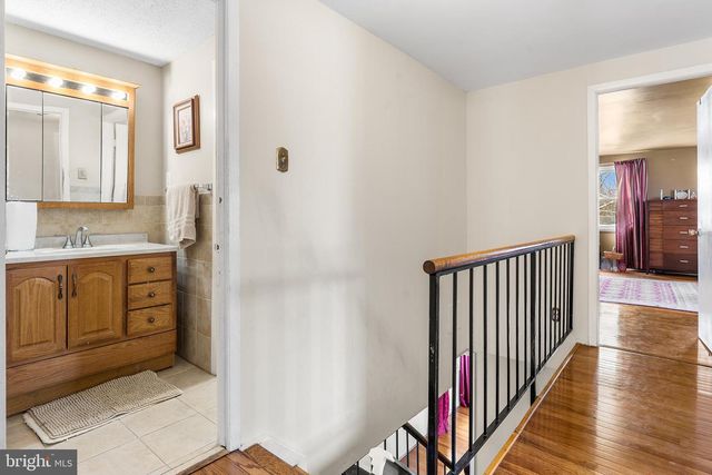 11 TEMPEST LN, Willingboro, NJ 08046