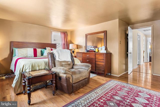 11 TEMPEST LN, Willingboro, NJ 08046