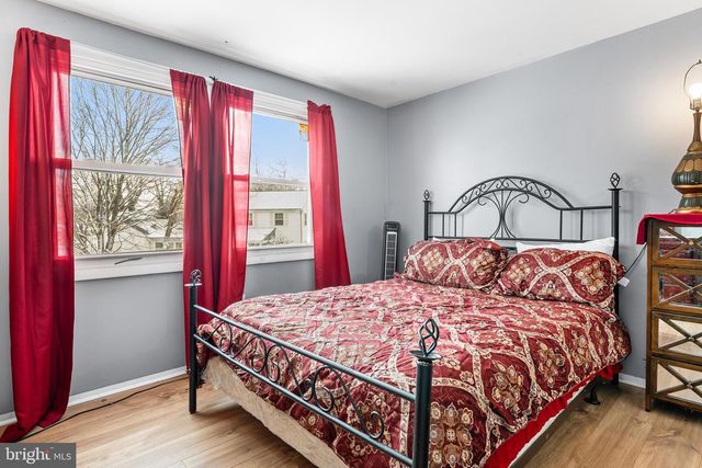 11 TEMPEST LN, Willingboro, NJ 08046