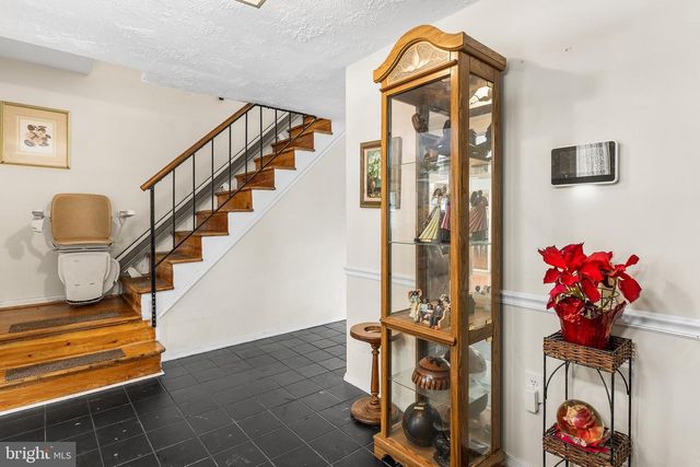 11 TEMPEST LN, Willingboro, NJ 08046