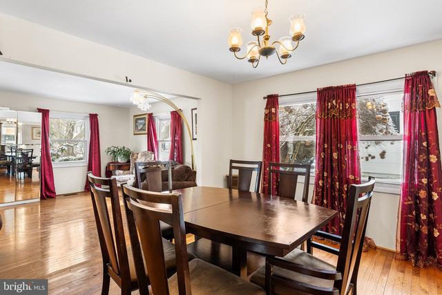 11 TEMPEST LN, Willingboro, NJ 08046