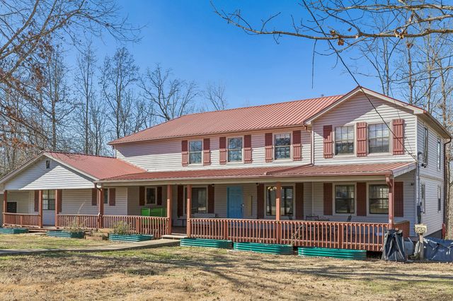 485 Lower Roans Creek Rd, Linden, TN 37096