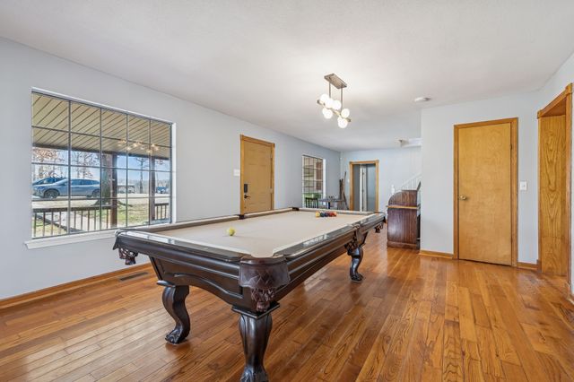 485 Lower Roans Creek Rd, Linden, TN 37096