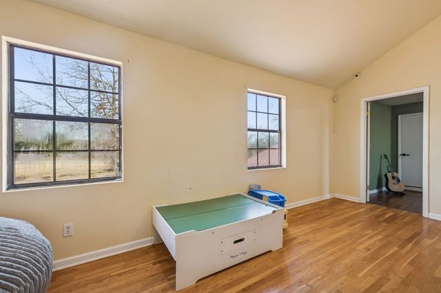 485 Lower Roans Creek Rd, Linden, TN 37096