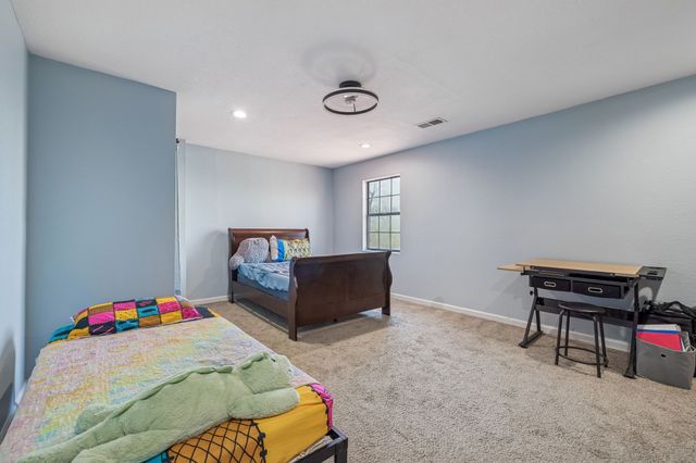 485 Lower Roans Creek Rd, Linden, TN 37096