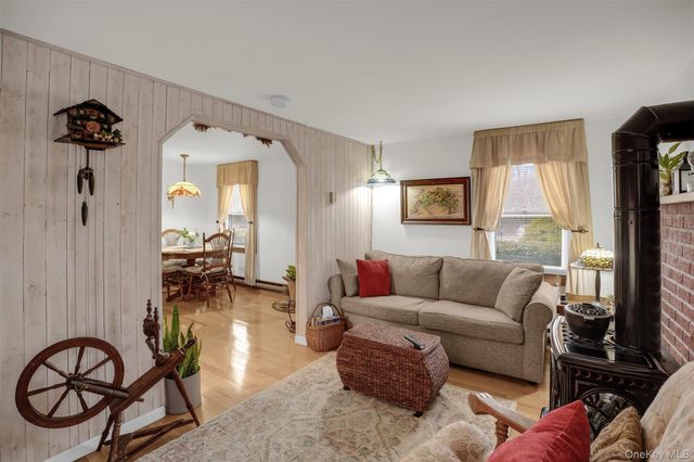 103 Wauwepex Trail, Ridge, NY 11961