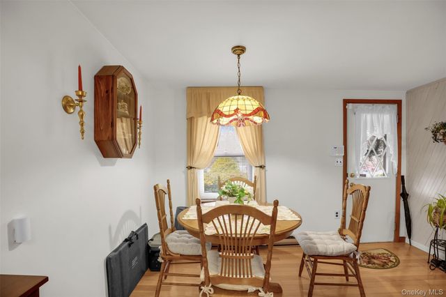 103 Wauwepex Trail, Ridge, NY 11961