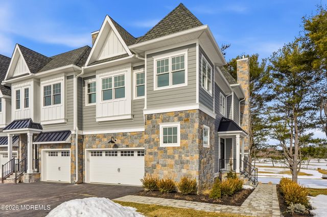 124 Eagle Way, Eatontown, NJ 07724