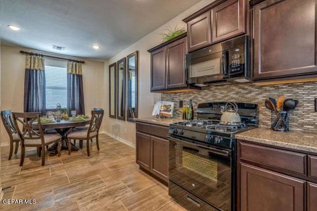7365 NORTE GRANDE Drive, El Paso, TX 79934