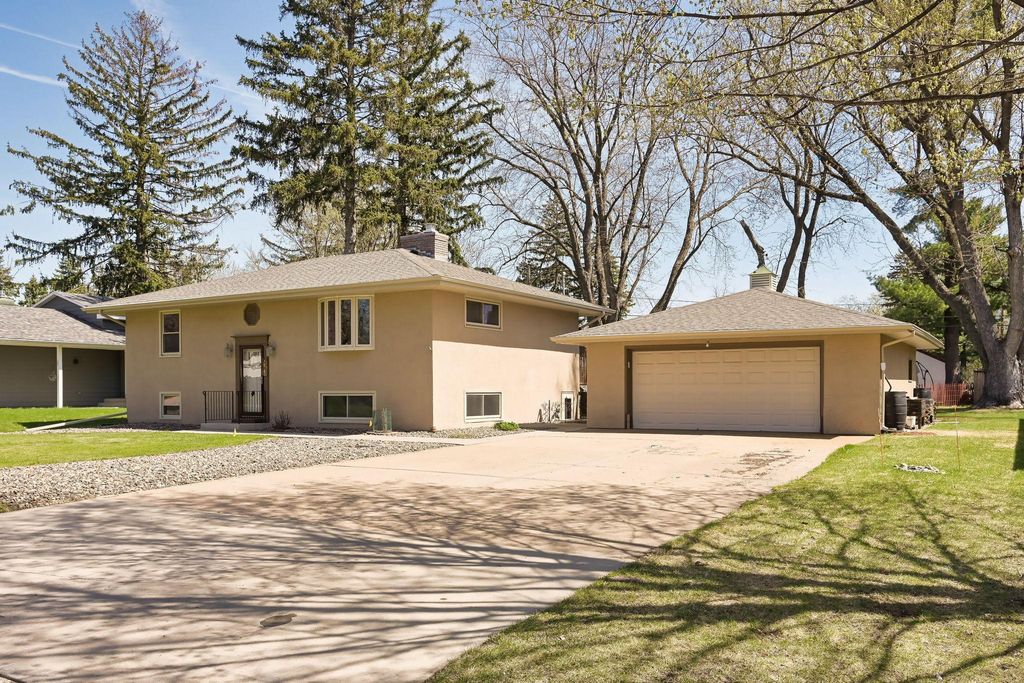 333 3rd Avenue SE, New Brighton, MN 55112