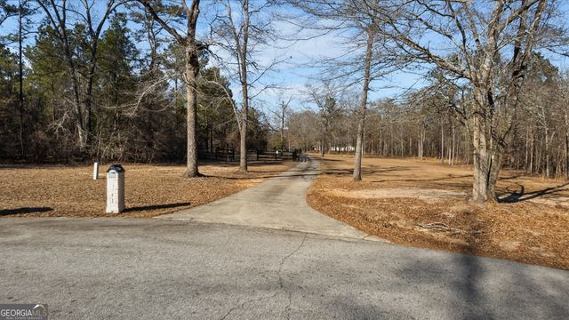 114 Shady Cove, Byron, GA 31008