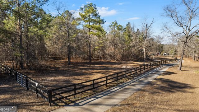 114 Shady Cove, Byron, GA 31008