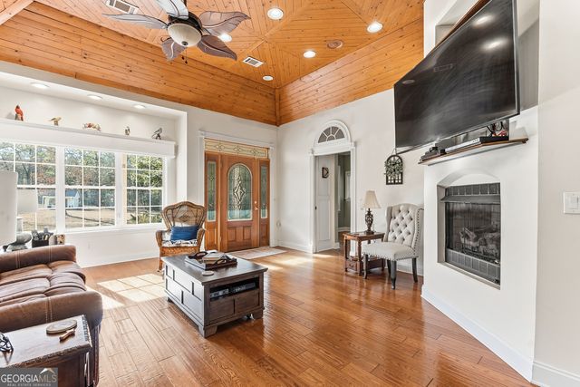 114 Shady Cove, Byron, GA 31008