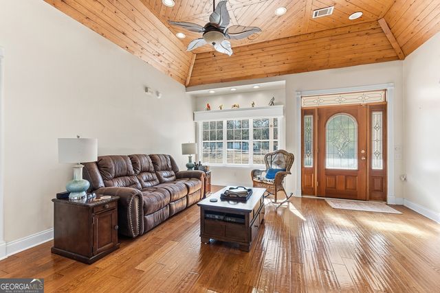 114 Shady Cove, Byron, GA 31008