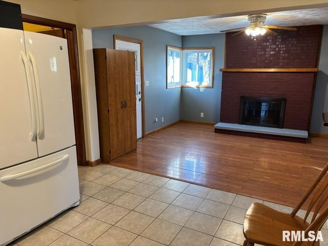 3625 SHEFFIELD Road, Springfield, IL 62703