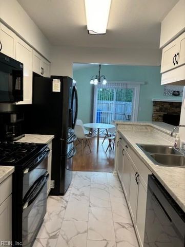 1631 Sword Dancer DR, Virginia Beach, VA 23454