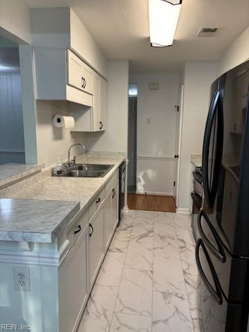 1631 Sword Dancer DR, Virginia Beach, VA 23454