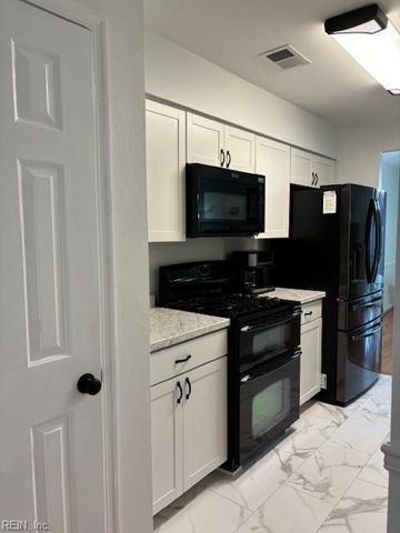 1631 Sword Dancer DR, Virginia Beach, VA 23454
