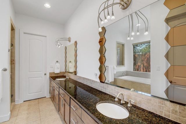 1006 Lipan TRL, Austin, TX 78733
