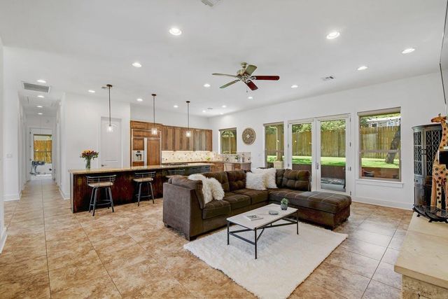1006 Lipan TRL, Austin, TX 78733