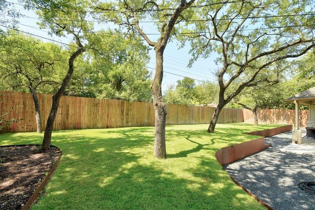 1006 Lipan TRL, Austin, TX 78733