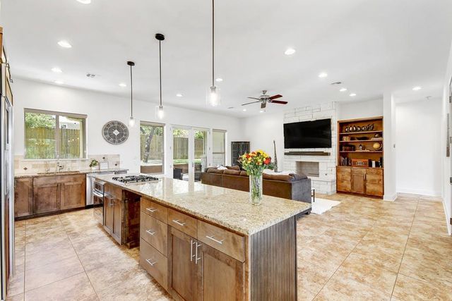 1006 Lipan TRL, Austin, TX 78733