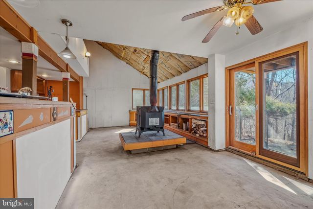 292 BIG PARK RD, Hedgesville, WV 25427