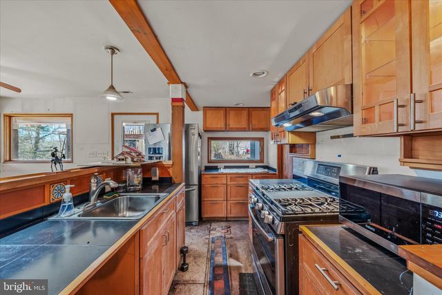 292 BIG PARK RD, Hedgesville, WV 25427