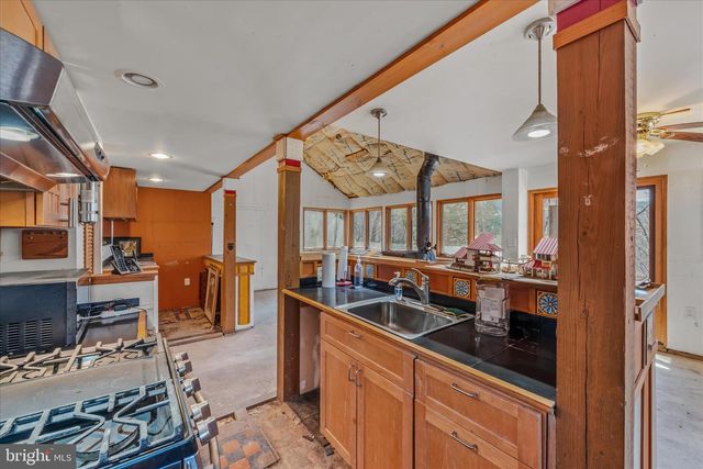 292 BIG PARK RD, Hedgesville, WV 25427