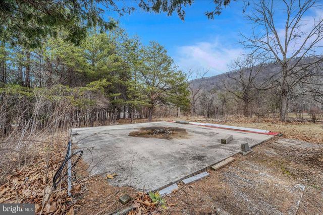 292 BIG PARK RD, Hedgesville, WV 25427