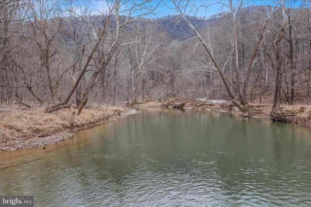 292 BIG PARK RD, Hedgesville, WV 25427